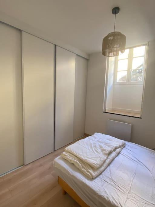 T2 4 Places 4Min A Pied Chateau По Екстериор снимка
